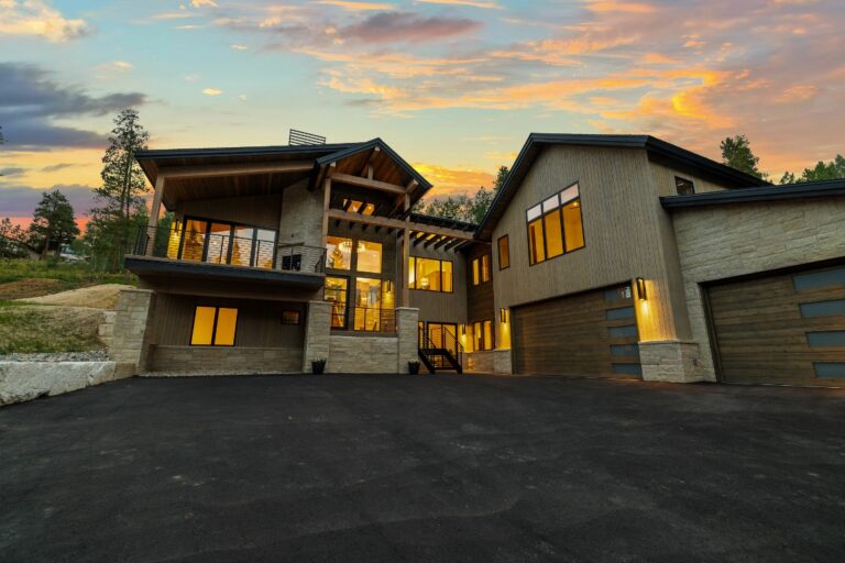 2035 Highlands Dr
