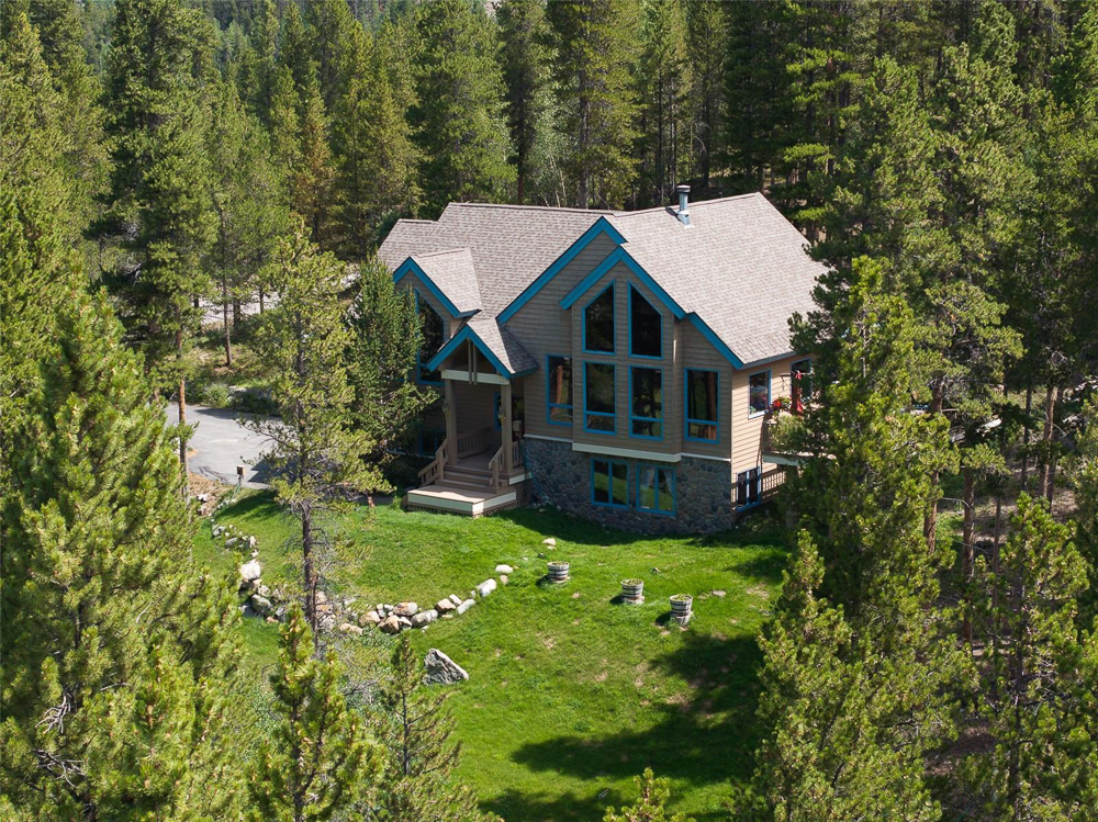 463 Blue Flag Circle