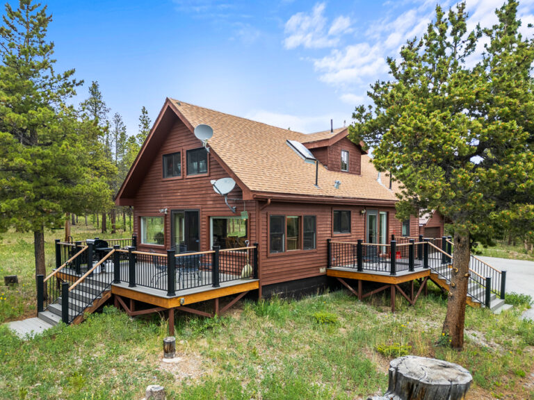815 Bluestem Way