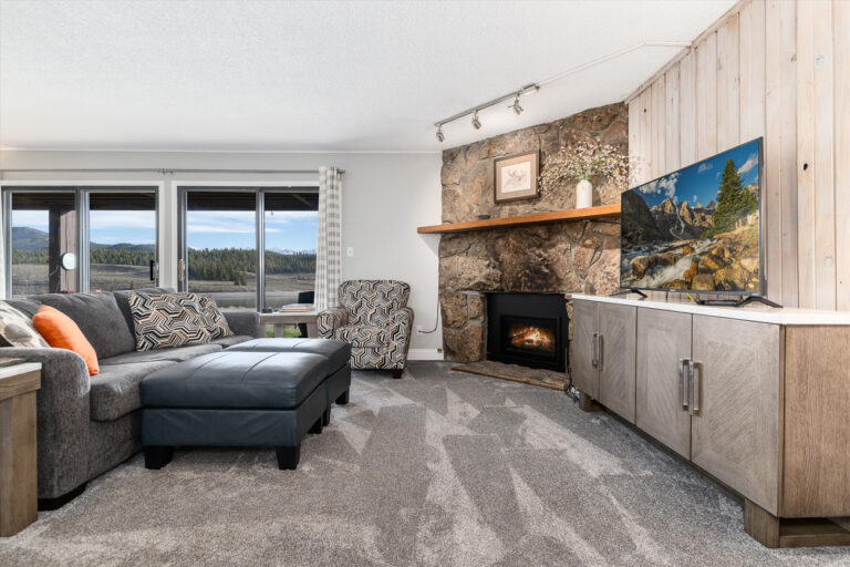 72 Corinthian Circle Unit 102