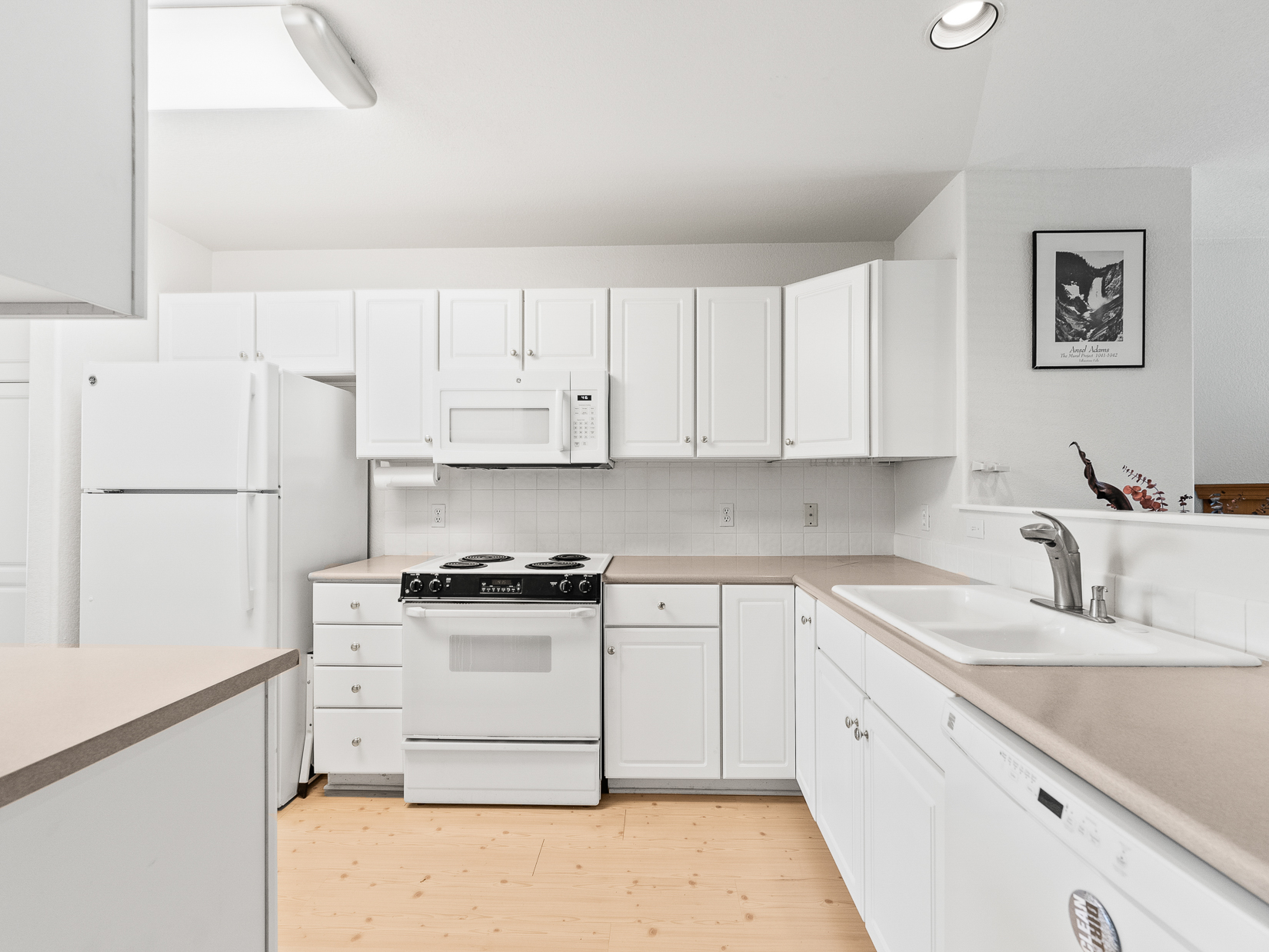 215 S 5th Ave Unit B