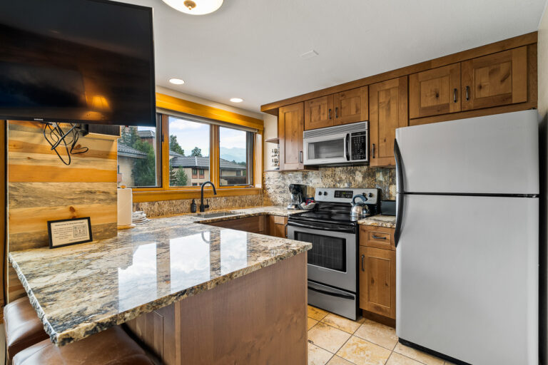 535 S Park Ave Unit 209