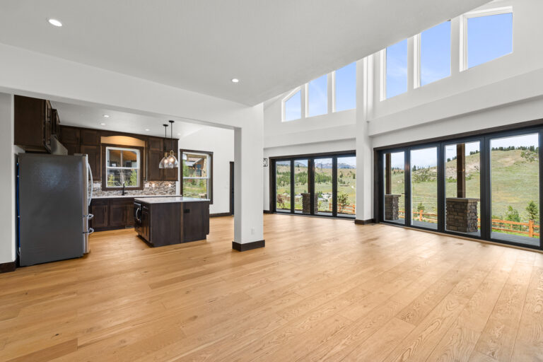 101 Mule Deer Court