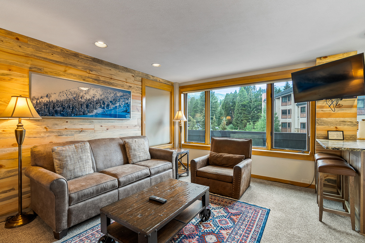 535 S Park Ave Unit 209