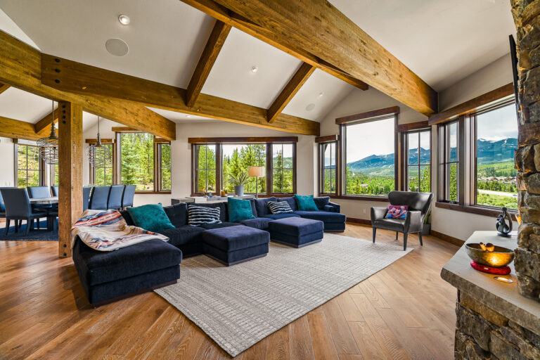 455 Highfield Trail