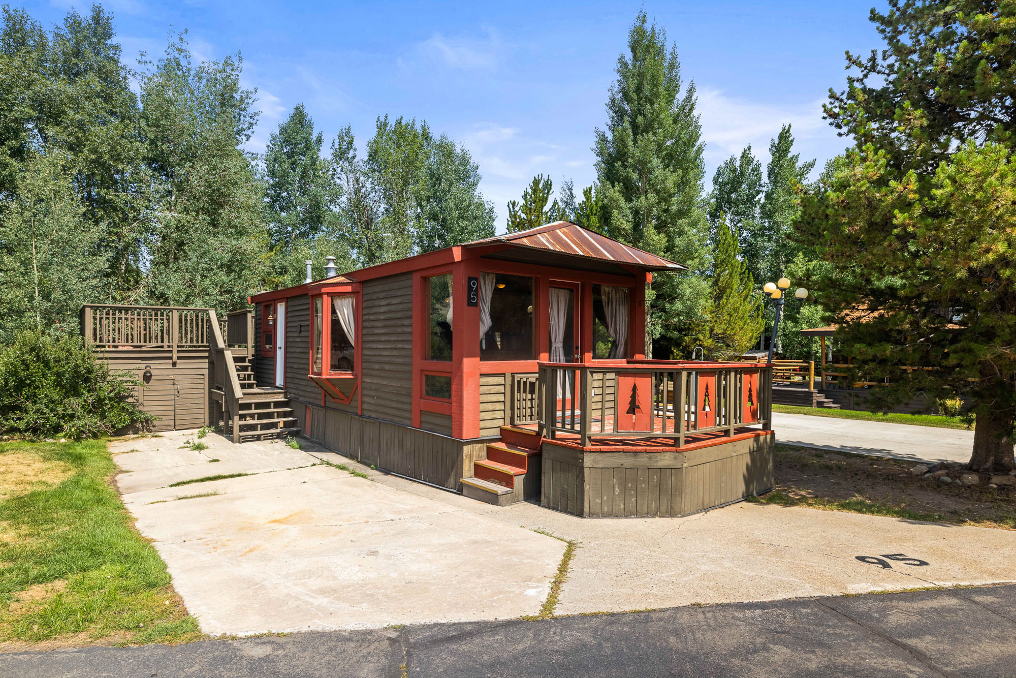 85 Revett Dr