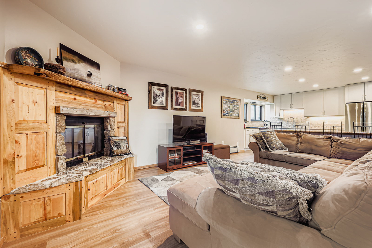 734 Lagoon Drive Unit B