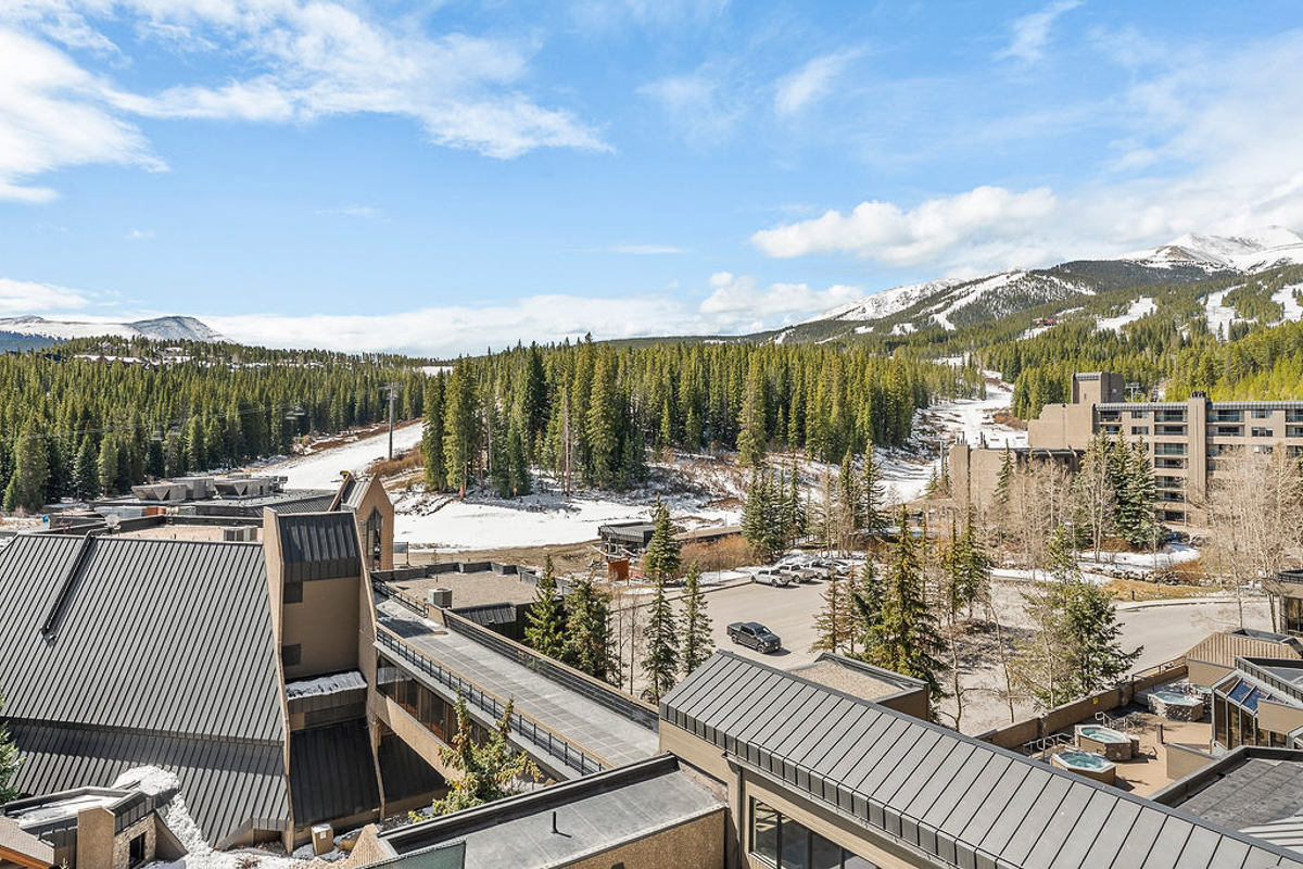 611 Village Road Unit 24710