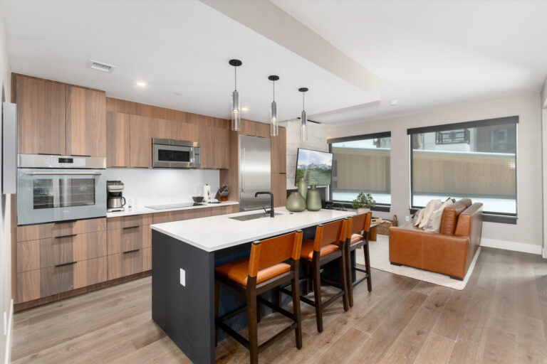 75 Hunki Dori Court Unit W204