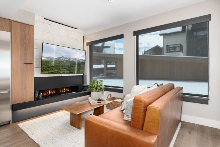 75 Hunki Dori Court Unit W204