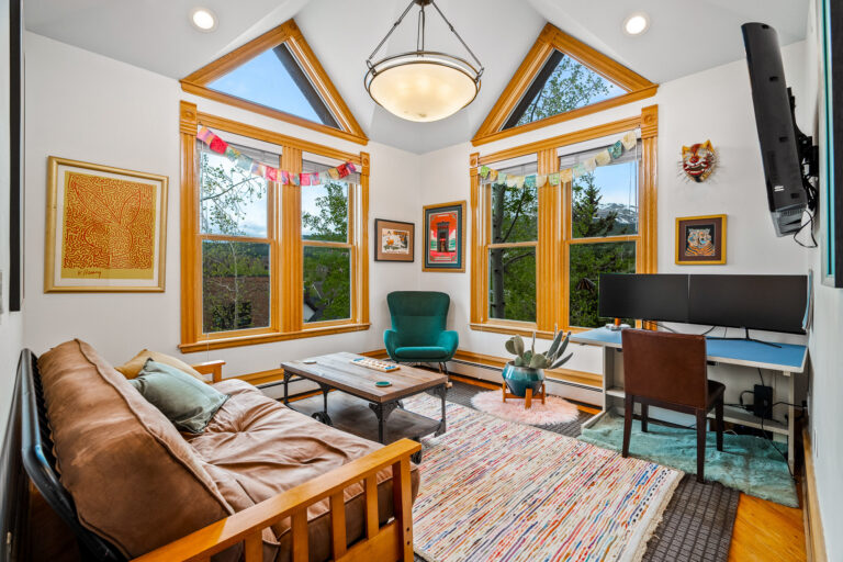 160 E Adams Avenue Unit 2